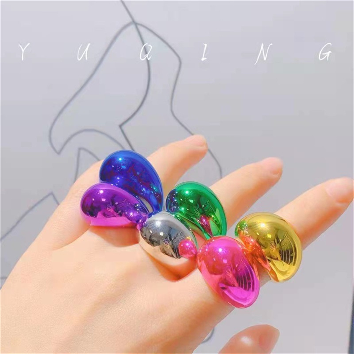 Street Fashion Blog - New Ins Retro Acrylic Fashion Style